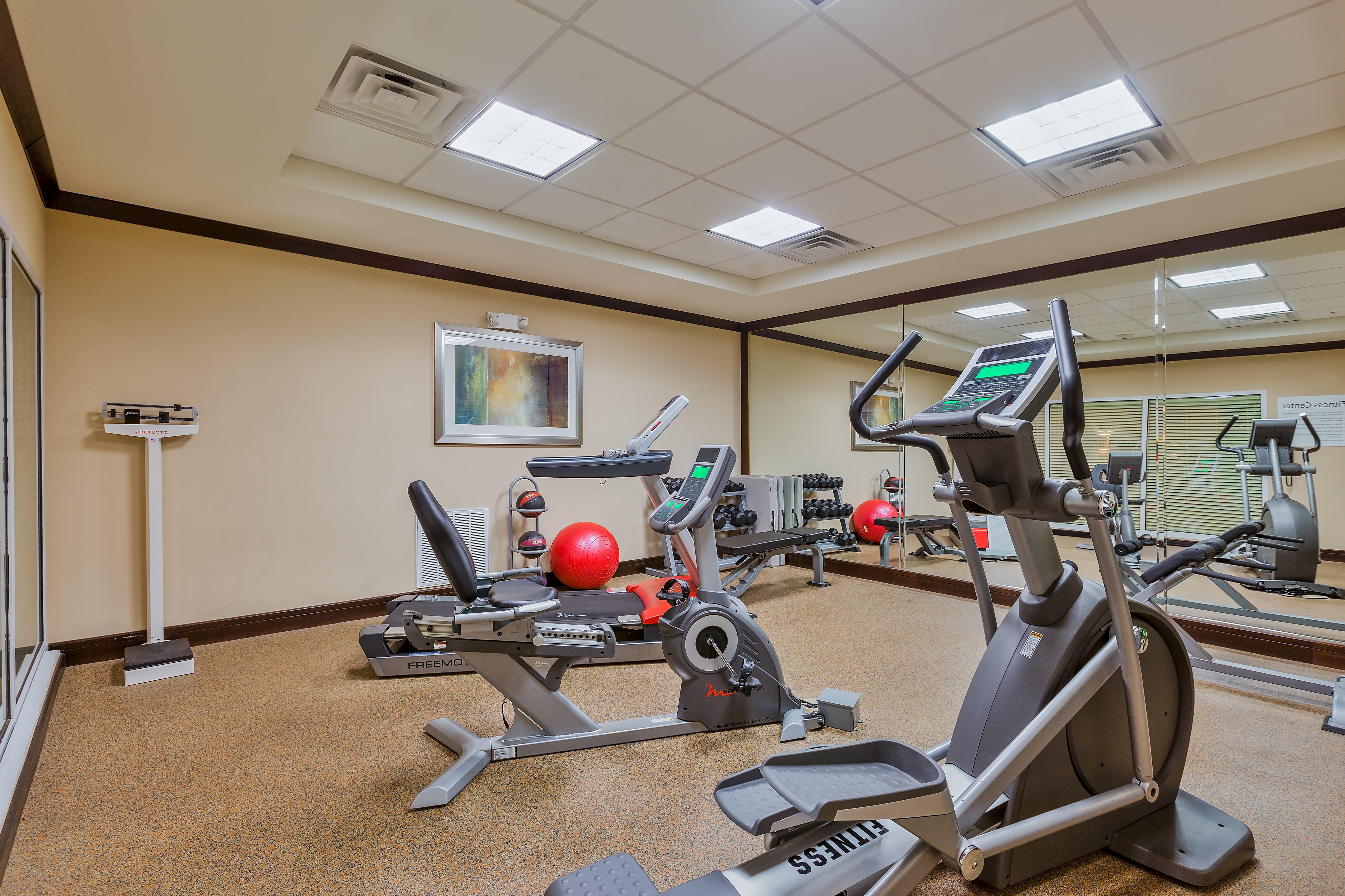 Holiday Inn Express And Suites Alpine By Ihg Esterno foto