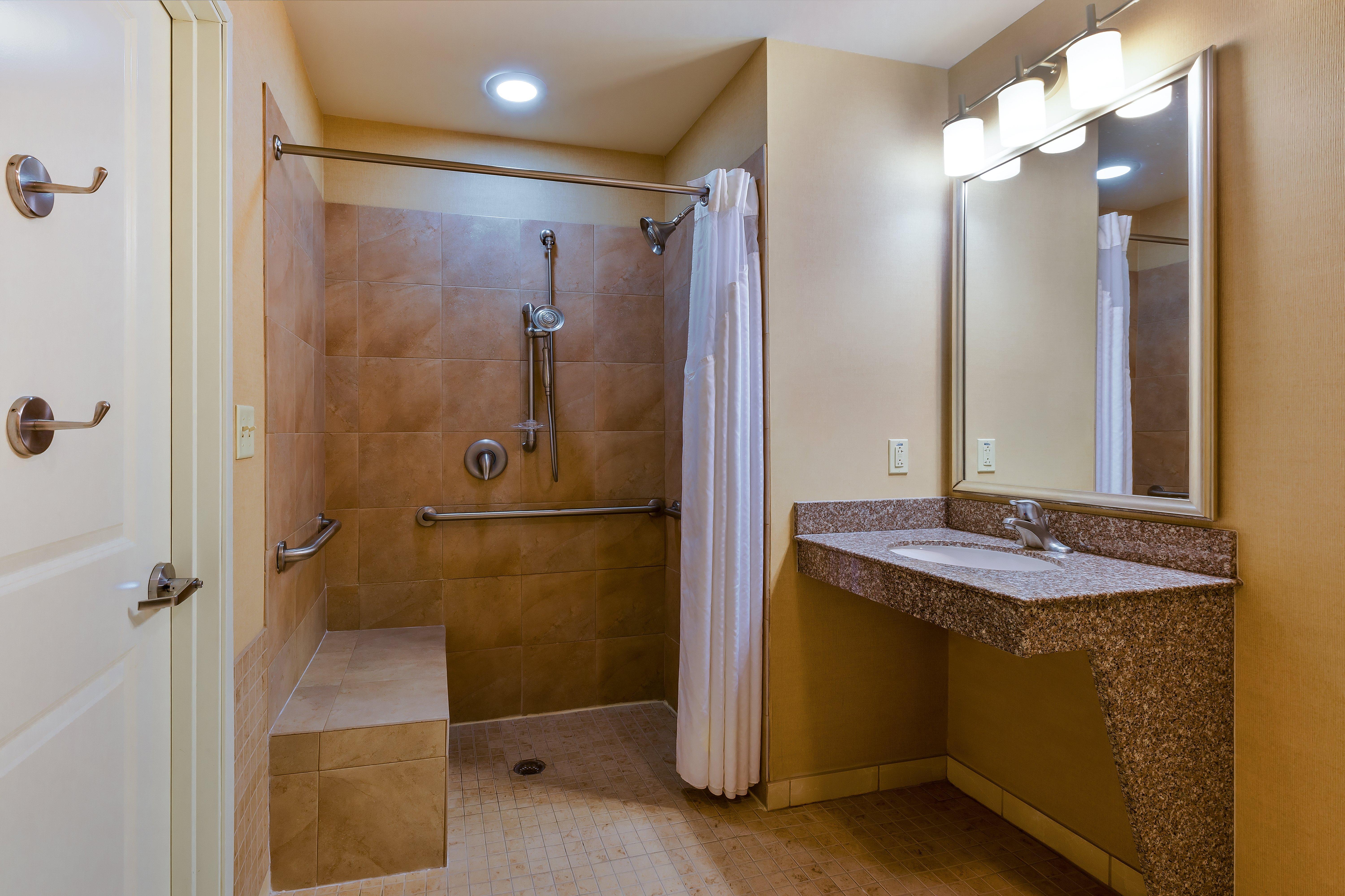 Holiday Inn Express And Suites Alpine By Ihg Esterno foto