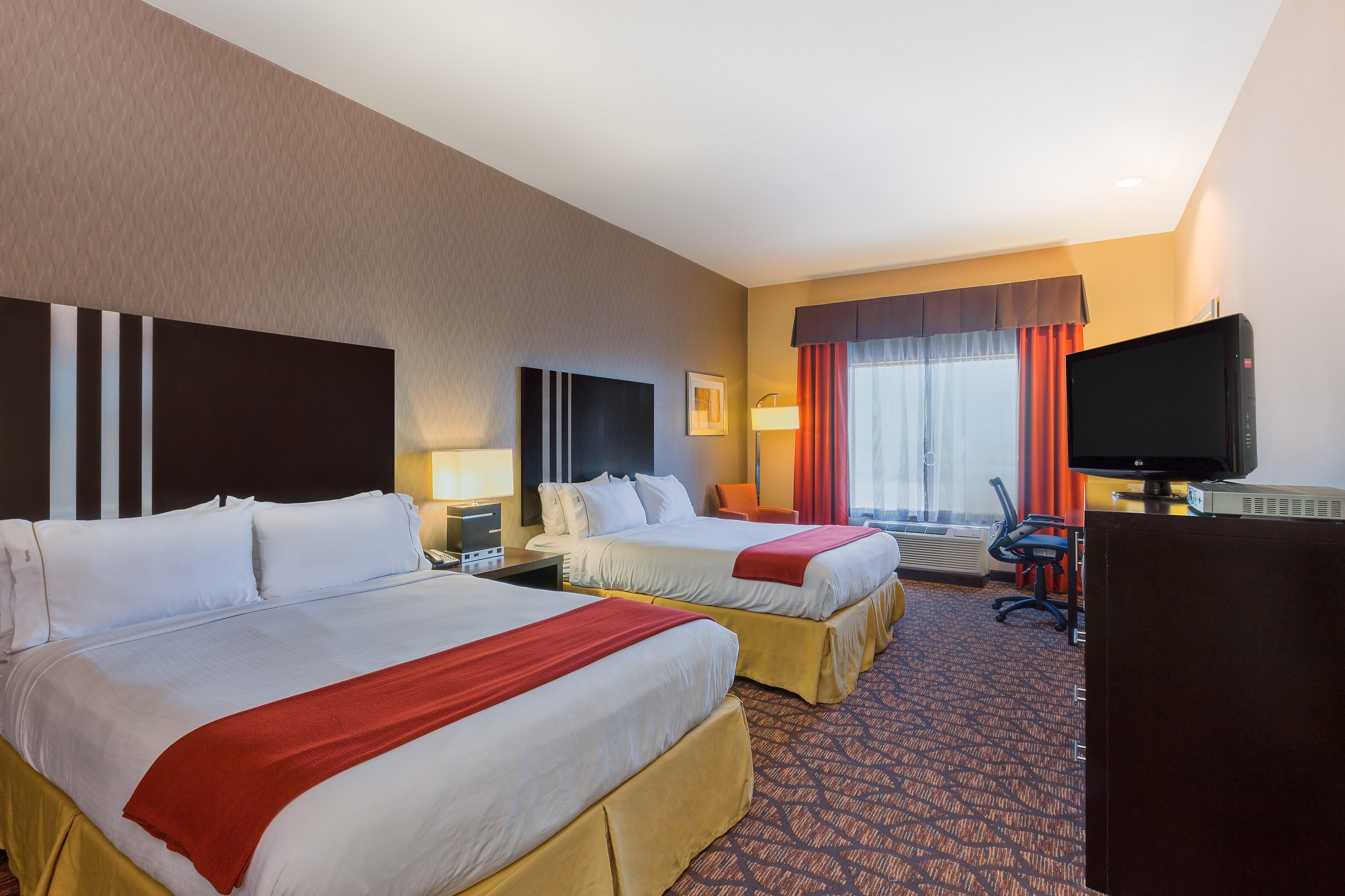 Holiday Inn Express And Suites Alpine By Ihg Esterno foto