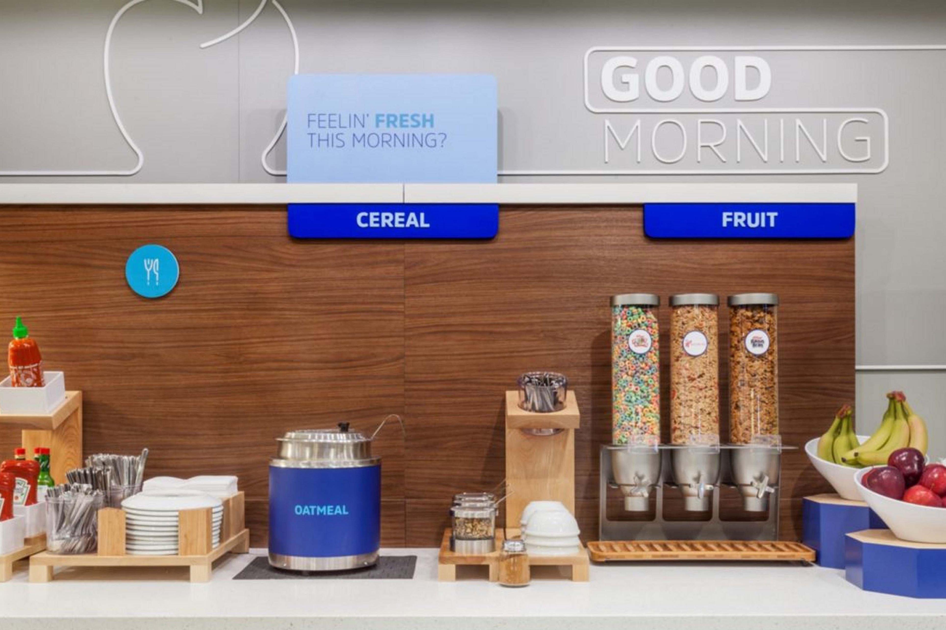 Holiday Inn Express And Suites Alpine By Ihg Esterno foto