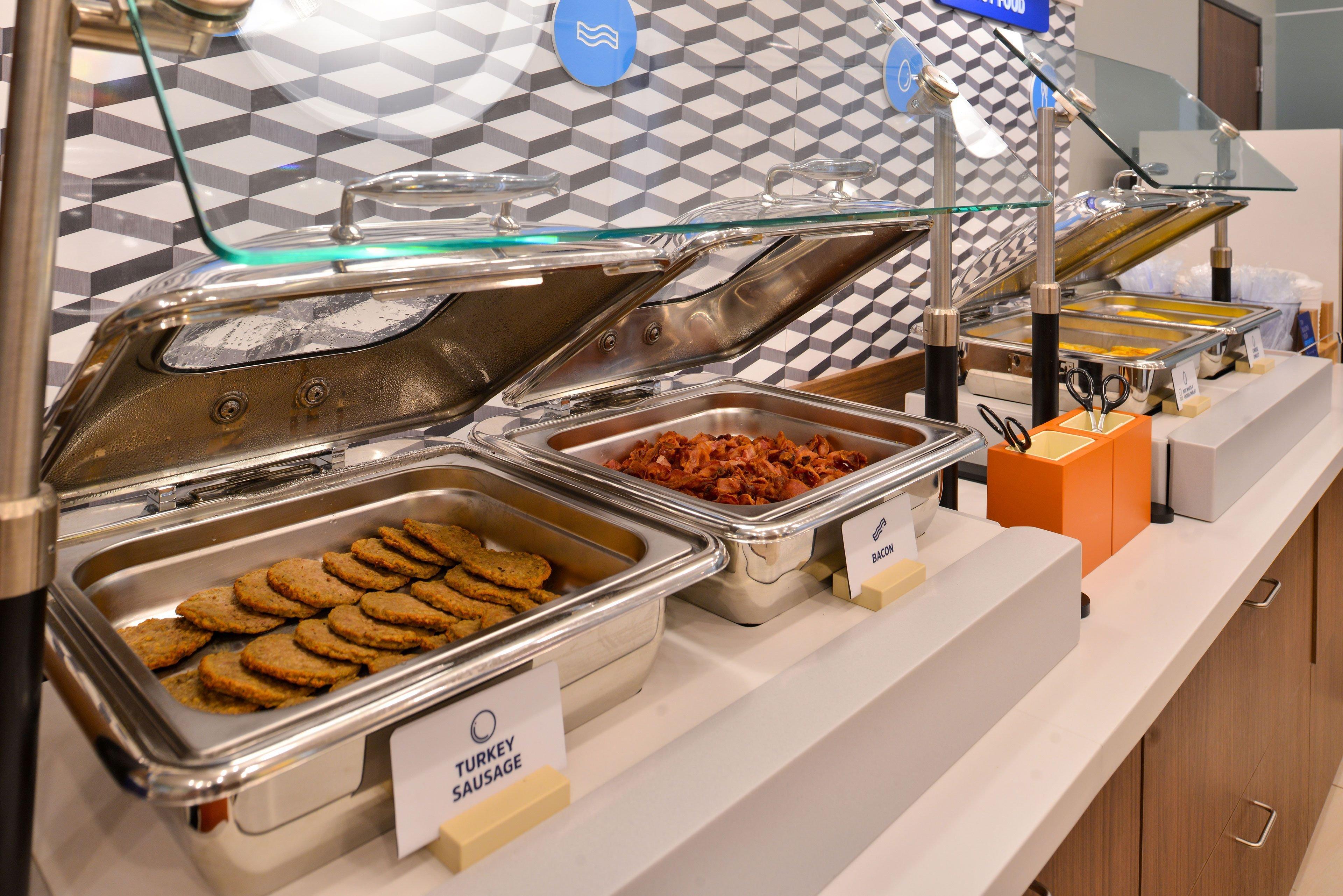 Holiday Inn Express And Suites Alpine By Ihg Esterno foto